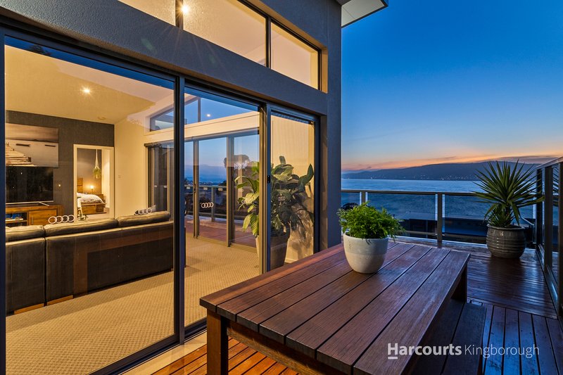 Photo - 1/578 Oceana Drive, Howrah TAS 7018 - Image 2