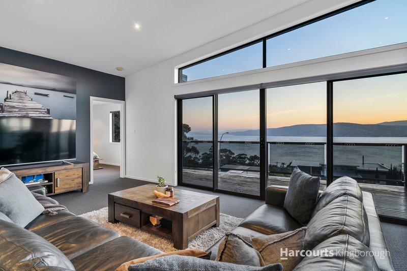 Photo - 1/578 Oceana Drive, Howrah TAS 7018 - Image 6