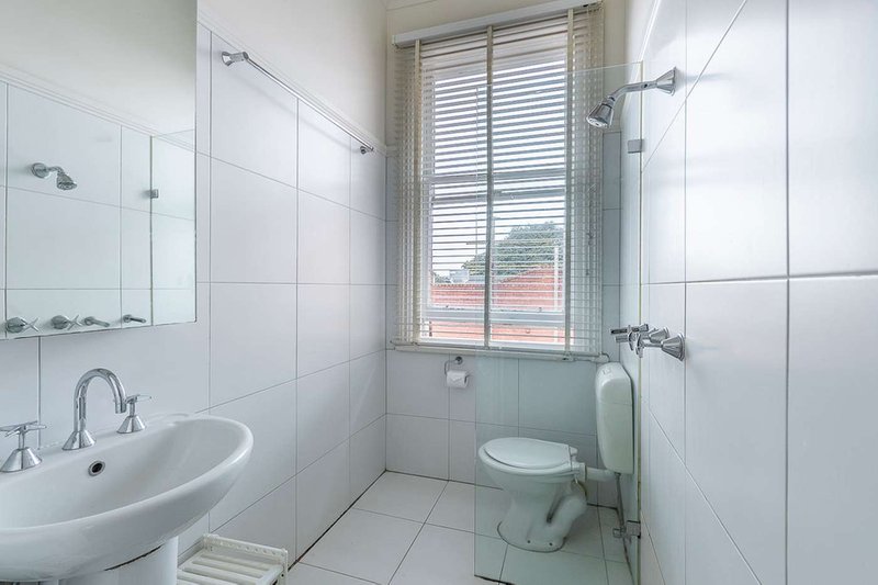 Photo - 157B Nicholson Street, Footscray VIC 3011 - Image 6