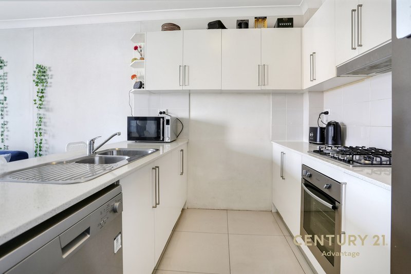 Photo - 15/8-10 Darcy Road, Westmead NSW 2145 - Image 6