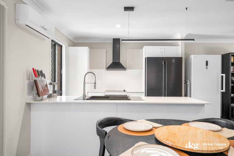 Photo - 15/8-12 Wattlebrush Court, Park Ridge QLD 4125 - Image 12