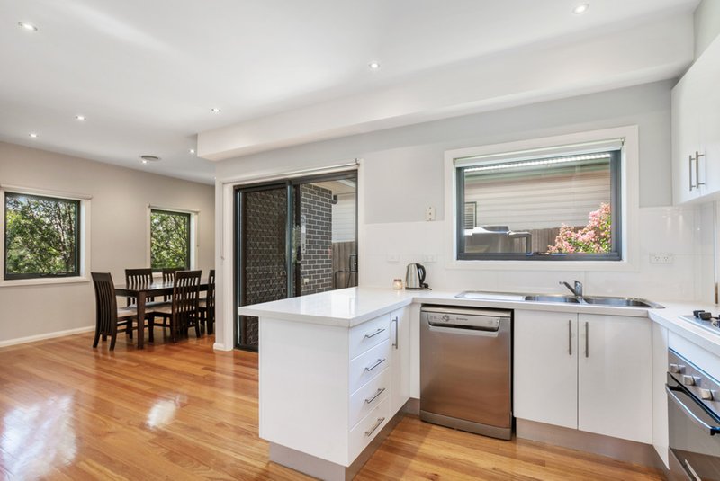 Photo - 1/58 Augustine Terrace, Glenroy VIC 3046 - Image 5