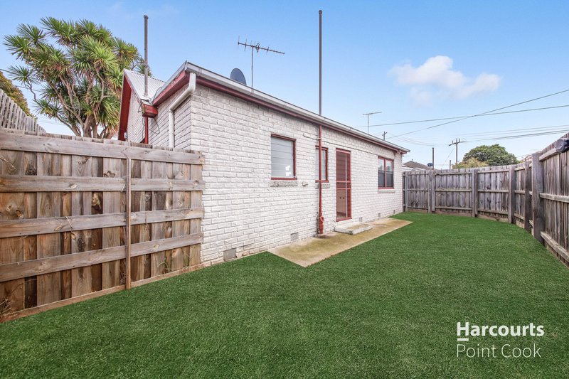 Photo - 1/58 Bacchus Marsh Road, Corio VIC 3214 - Image 10