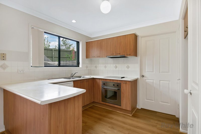 Photo - 15/8 Buckingham Place, Eight Mile Plains QLD 4113 - Image 4