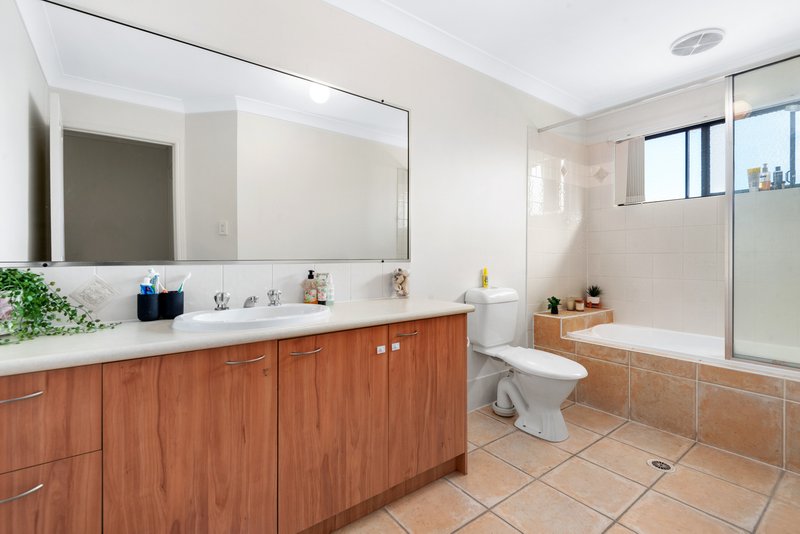 Photo - 15/8 Buckingham Place, Eight Mile Plains QLD 4113 - Image 11