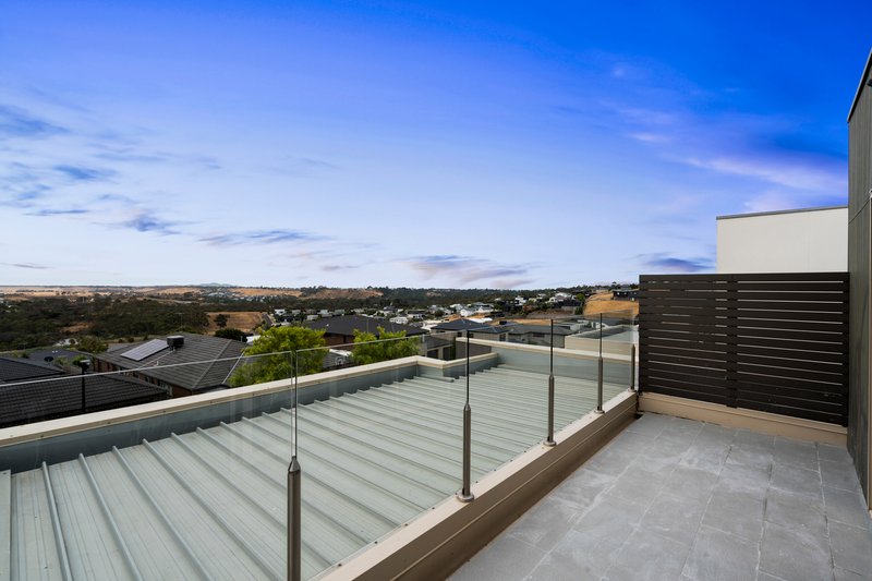 Photo - 158 Grantham Drive, Highton VIC 3216 - Image 15