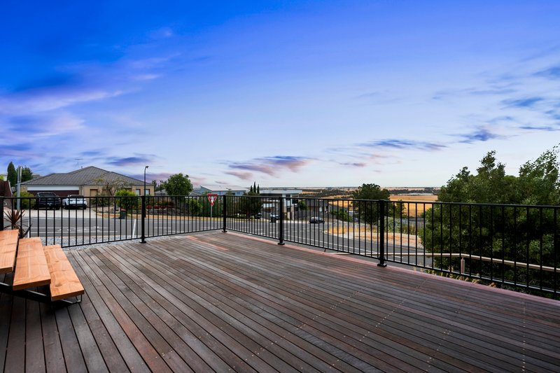 Photo - 158 Grantham Drive, Highton VIC 3216 - Image 17