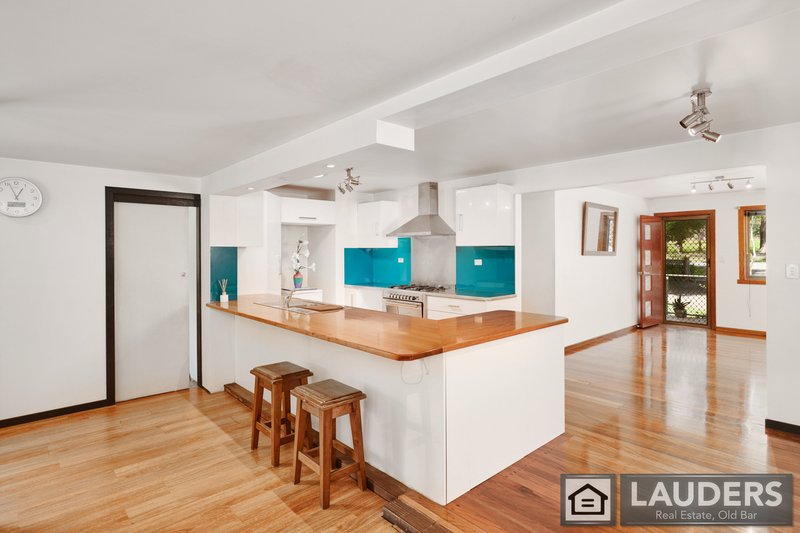 Photo - 158 Heron Road, Old Bar NSW 2430 - Image 4