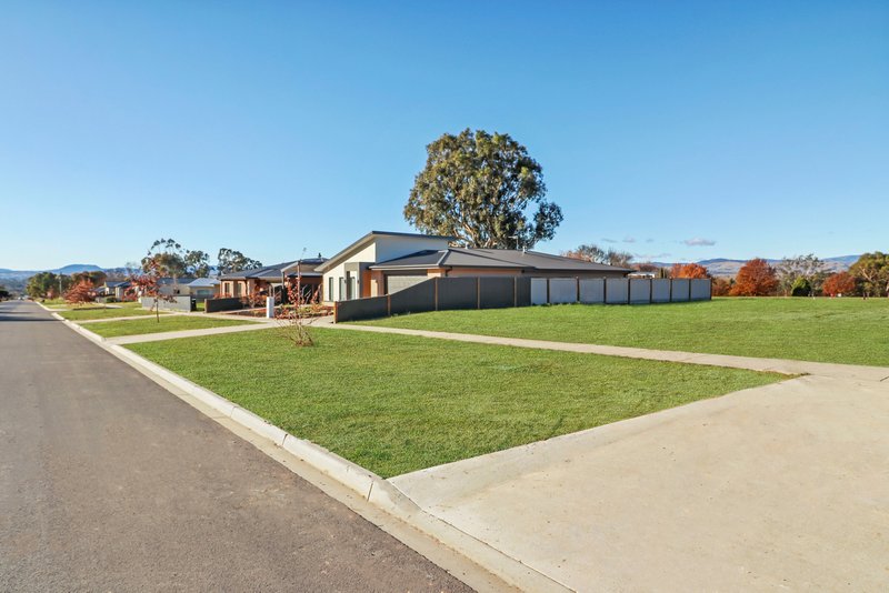 Photo - 158 Highton Lane, Mansfield VIC 3722 - Image 4