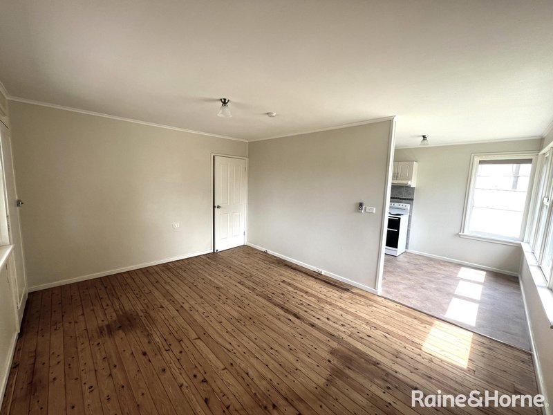 Photo - 158 Kalandar Street, Nowra NSW 2541 - Image 4