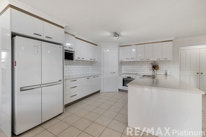 Photo - 158 Macdonald Drive, Narangba QLD 4504 - Image 6