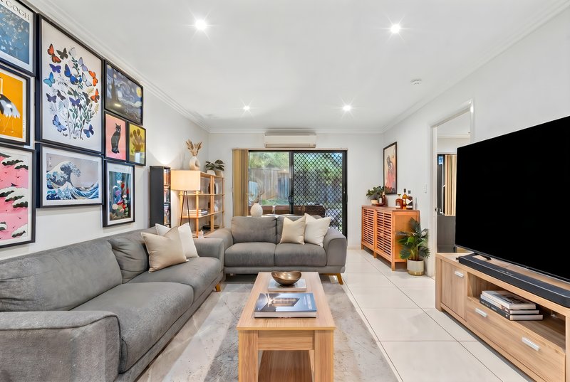 Photo - 1/58 Moore Street, Morningside QLD 4170 - Image 2