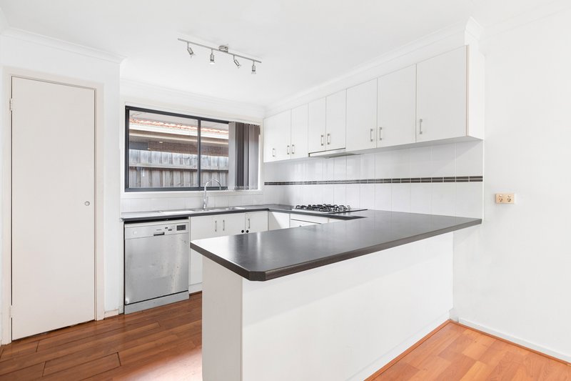 Photo - 1/58 Oriole Drive, Werribee VIC 3030 - Image 3