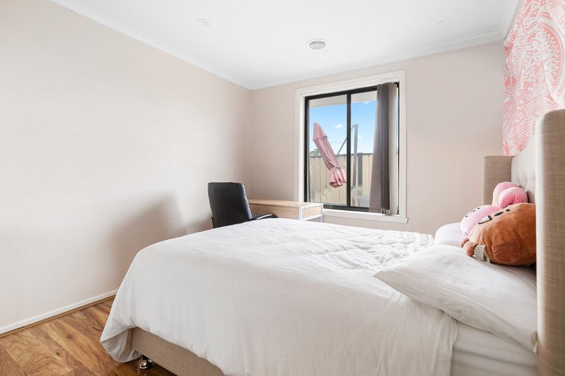 Photo - 1/58 Oriole Drive, Werribee VIC 3030 - Image 8