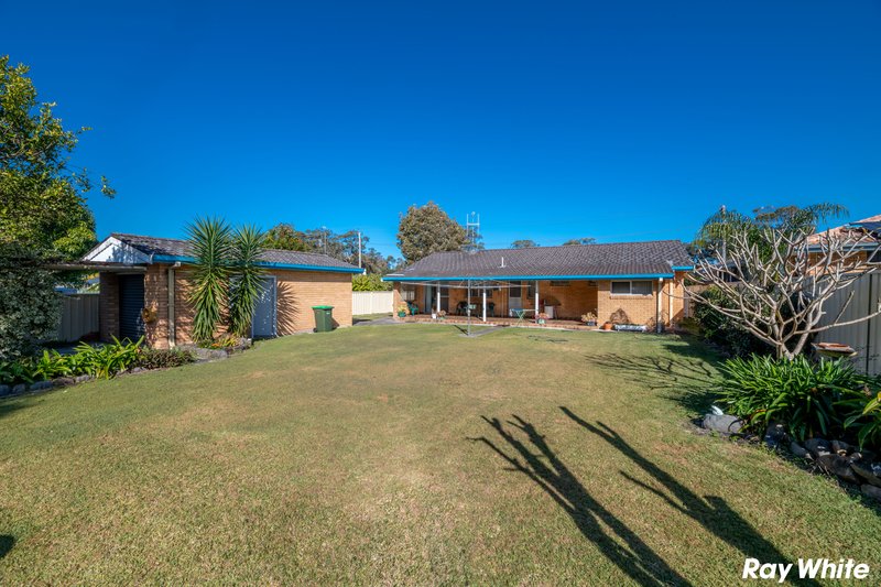 Photo - 158 The Lakes Way, Forster NSW 2428 - Image 5