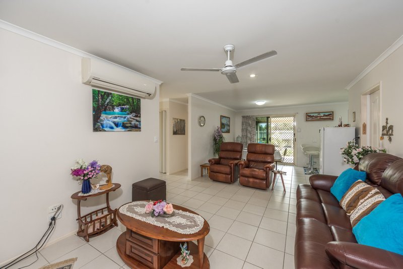 Photo - 1/58 The Strand West , Thabeban QLD 4670 - Image 5