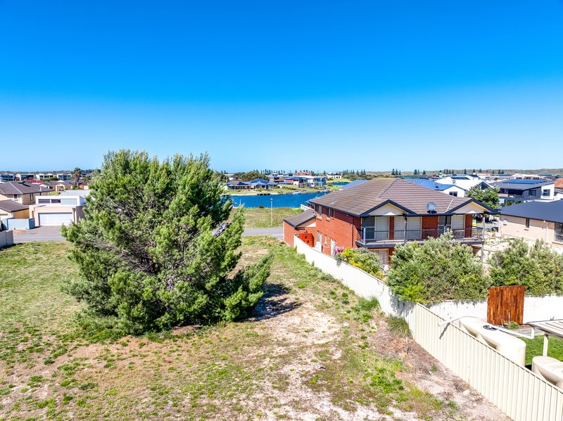 Photo - 158 Wentworth Parade, Hindmarsh Island SA 5214 - Image 8