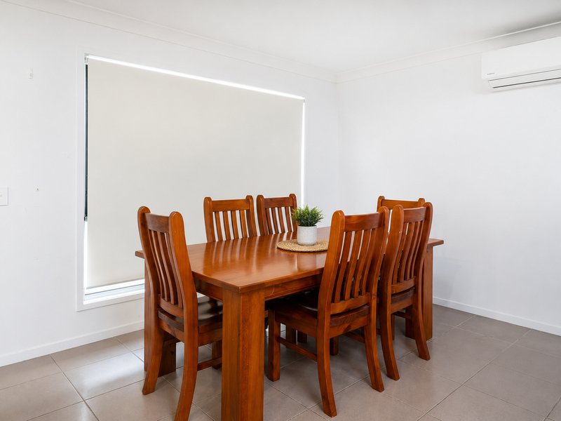 Photo - 15/8 Whitehorse Road, Dakabin QLD 4503 - Image 4