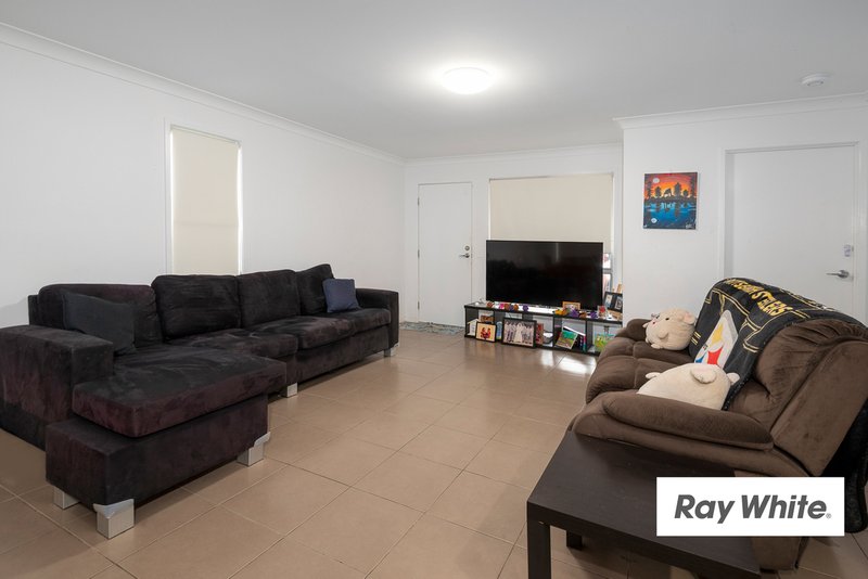 Photo - 15/8 Whitehorse Road, Dakabin QLD 4503 - Image 2