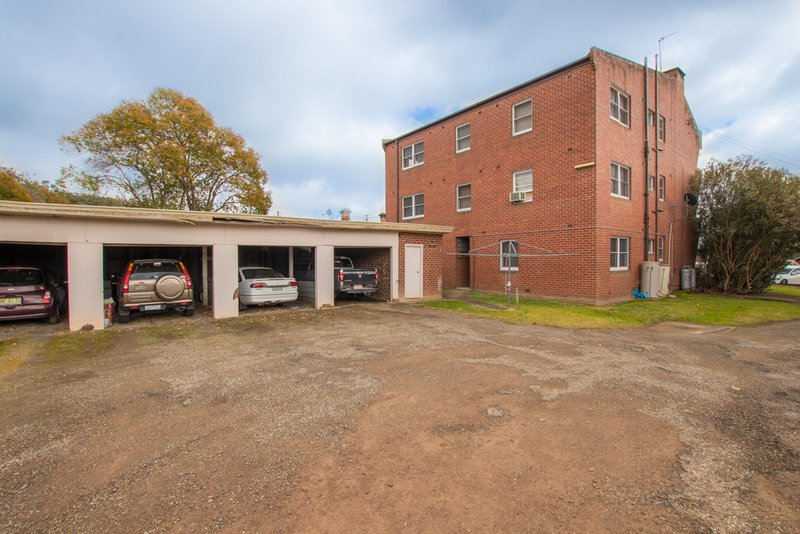 Photo - 158 Wynyard Street, Tumut NSW 2720 - Image 11