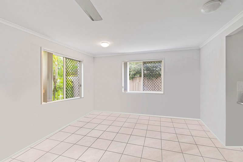 Photo - 15/8 Zahner Place, Manly West QLD 4179 - Image 4