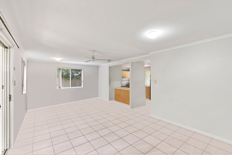 Photo - 15/8 Zahner Place, Manly West QLD 4179 - Image 5