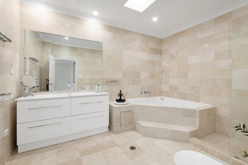 Photo - 15/81 Woodlands Avenue, Lugarno NSW 2210 - Image 9