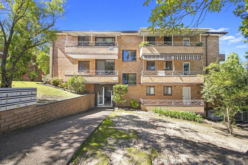 Photo - 15/82-84 Hunter Street, Hornsby NSW 2077 - Image 1