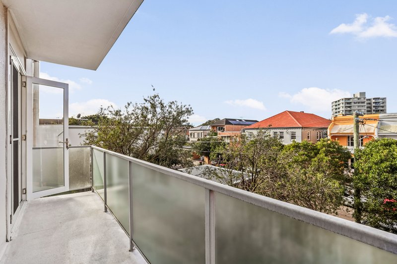 Photo - 15/83 Old South Head Road, Bondi Junction NSW 2022 - Image 3