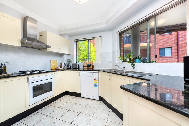 Photo - 15/9-11 Belmore Street, North Parramatta NSW 2151 - Image 3