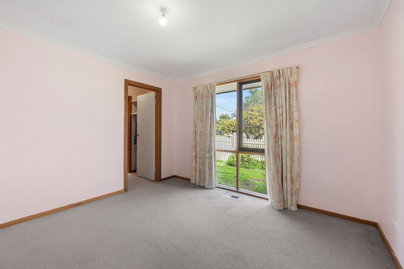 Photo - 1/59 Bamfield Road, Heidelberg Heights VIC 3081 - Image 4