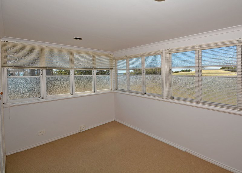 Photo - 159 Charlton Esplanade, Point Vernon QLD 4655 - Image 14