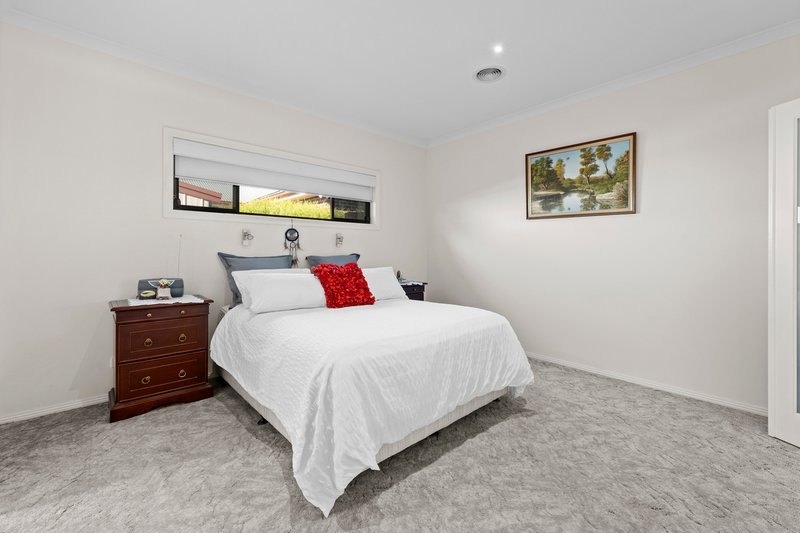 Photo - 159 Cowan Street, Benalla VIC 3672 - Image 8