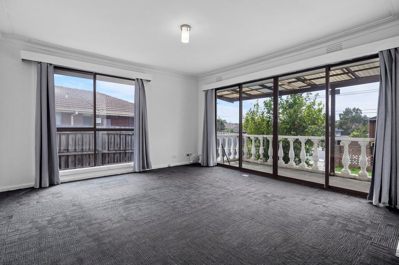 Photo - 159 Darebin Drive, Lalor VIC 3075 - Image 5