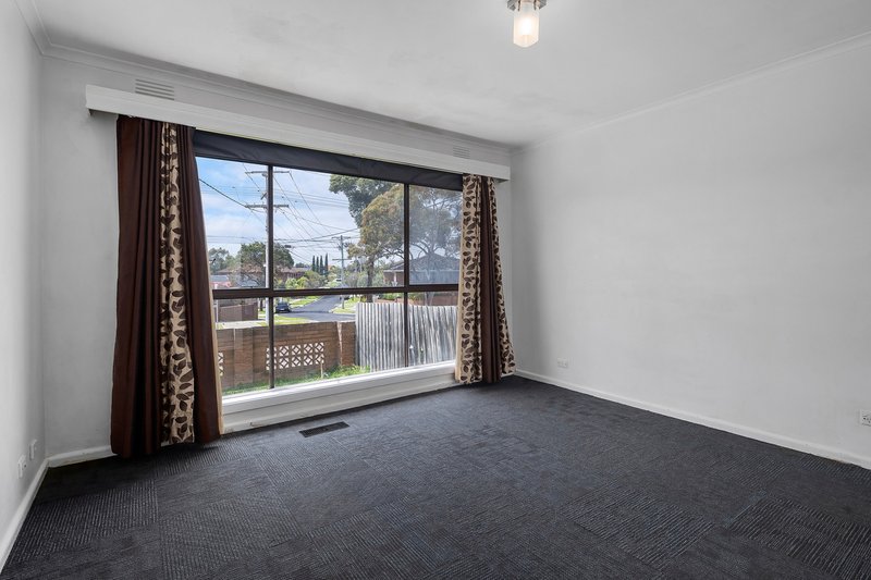 Photo - 159 Darebin Drive, Lalor VIC 3075 - Image 10