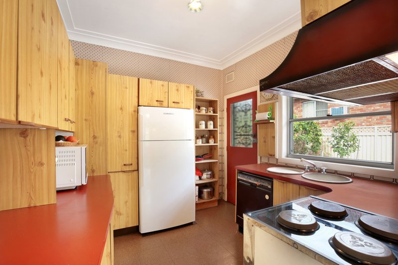 Photo - 159 Gannons Road, Caringbah South NSW 2229 - Image 10