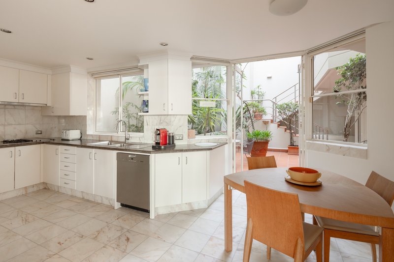 Photo - 15/9 Hayes Street, Neutral Bay NSW 2089 - Image 21