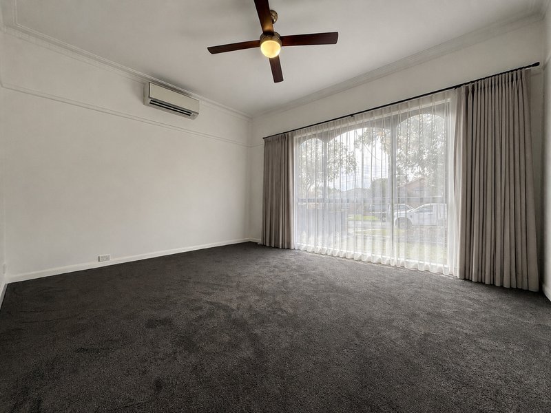 Photo - 159 Henty Street, Reservoir VIC 3073 - Image 4