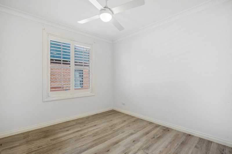 Photo - 1/59 Lead Street, Yass NSW 2582 - Image 4