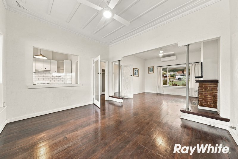 Photo - 159 Lockhart Street, Como WA 6152 - Image 3