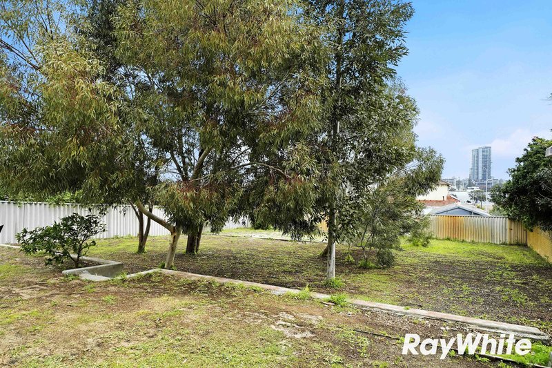 Photo - 159 Lockhart Street, Como WA 6152 - Image 14