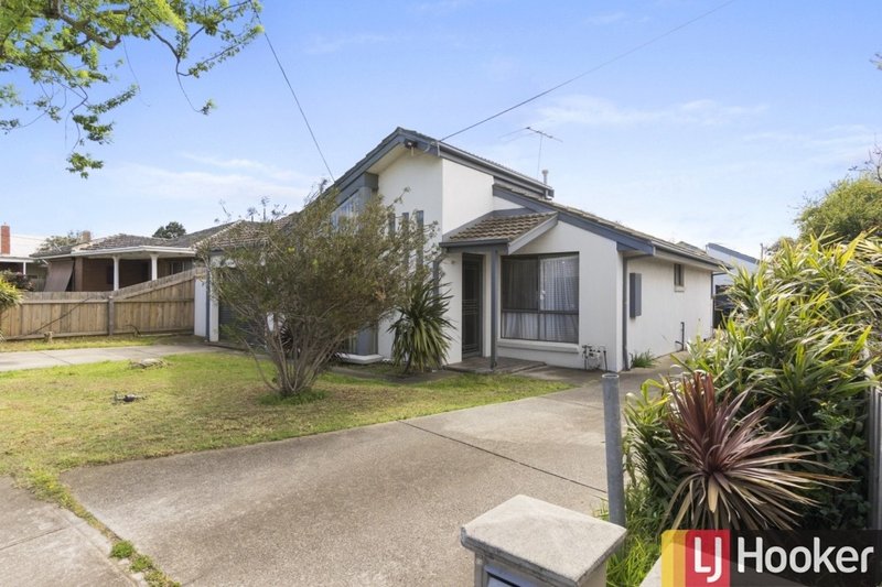 Photo - 1/59 Market Road, Werribee VIC 3030 - Image 1