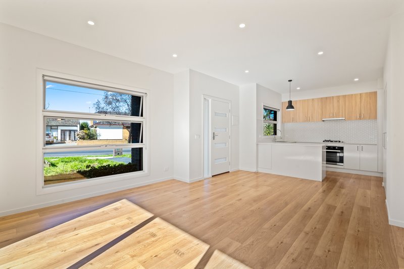 Photo - 1/59 Newlands Road, Coburg North VIC 3058 - Image 4