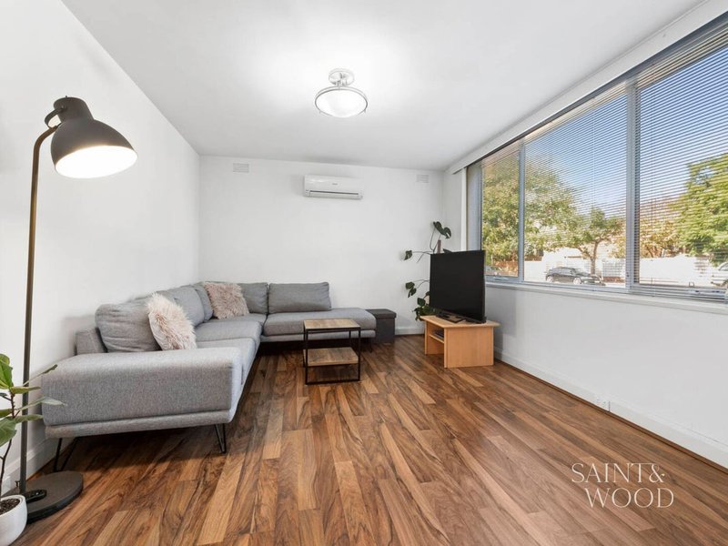 Photo - 1/59 Ormond Road, Elwood VIC 3184 - Image 2