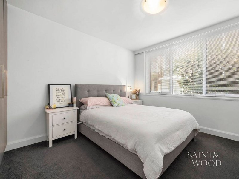 Photo - 1/59 Ormond Road, Elwood VIC 3184 - Image 4