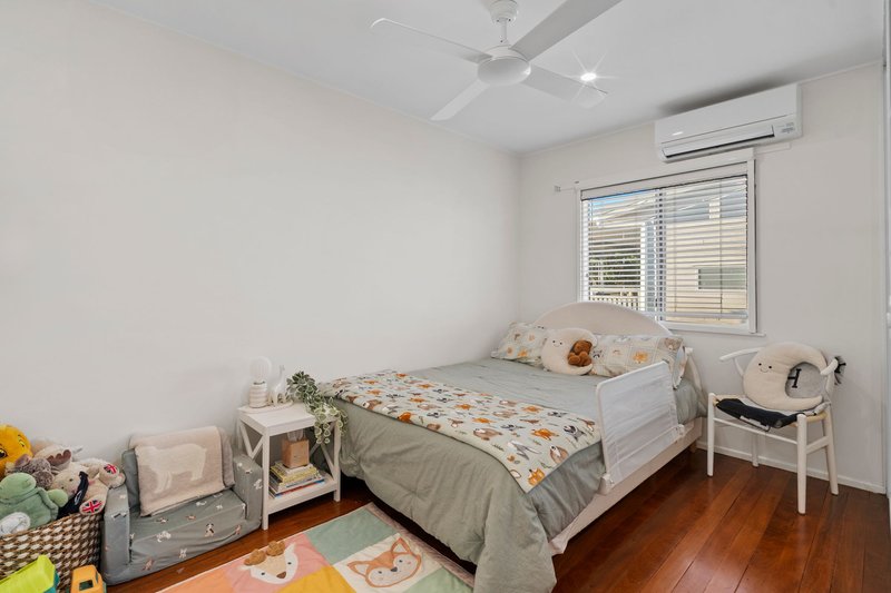 Photo - 159 Randall Road, Wynnum West QLD 4178 - Image 16