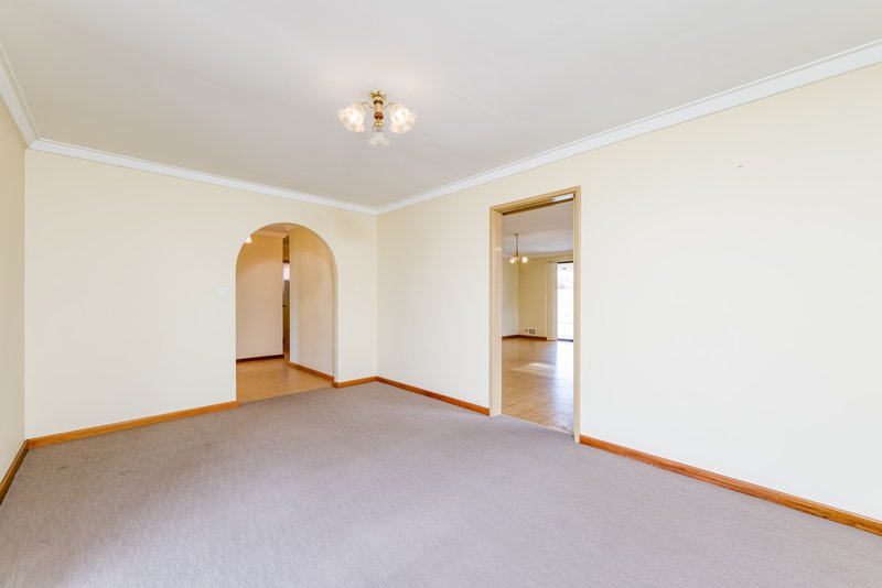 Photo - 159 Sevenoaks Street, Cannington WA 6107 - Image 14
