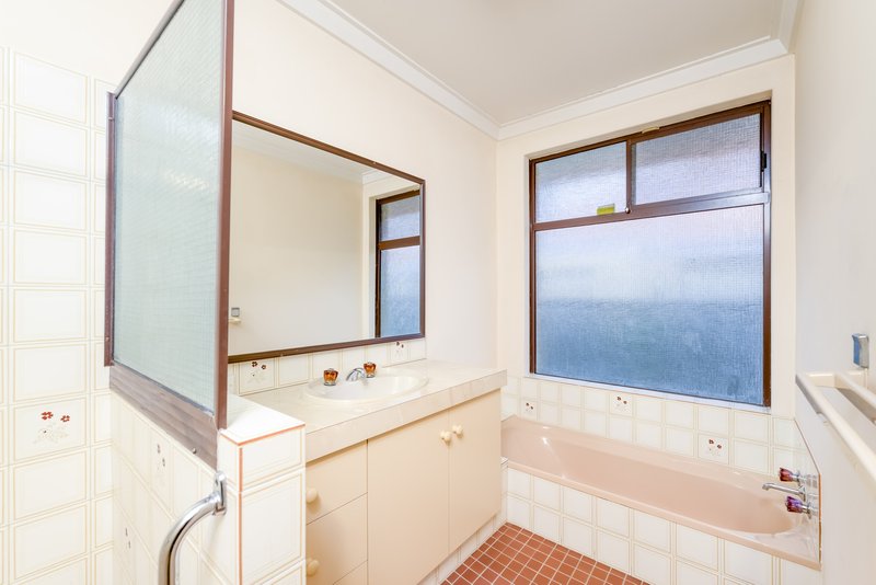 Photo - 159 Sevenoaks Street, Cannington WA 6107 - Image 16