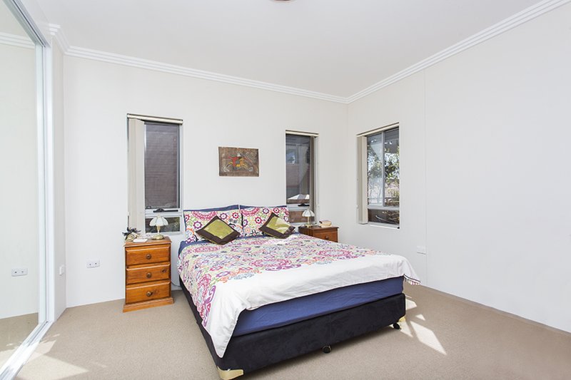 Photo - 15/9 Stuart Street, Helensburgh NSW 2508 - Image 4