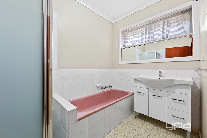 Photo - 159 William Street, St Albans VIC 3021 - Image 10